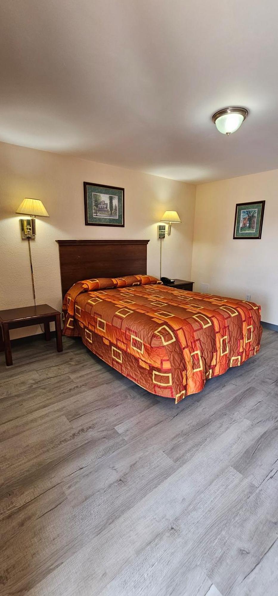 Mount Laurel Motel Хейзълтън Екстериор снимка